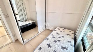 Apartamento Para Alugar com 3 quartos sendo 1 suíte no bairro Santa Mônica em Feira De Santana