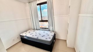 Apartamento Para Alugar com 3 quartos sendo 1 suíte no bairro Santa Mônica em Feira De Santana