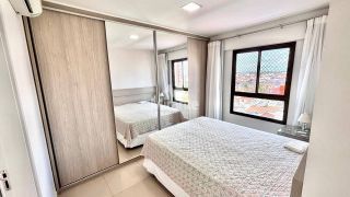 Apartamento Para Alugar com 3 quartos sendo 1 suíte no bairro Santa Mônica em Feira De Santana