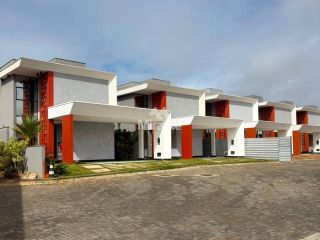 Casa de Condomínio Para Vender com 4 quartos sendo 4 suítes no bairro Registro em Feira De Santana