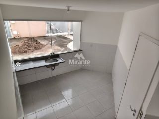 Casa Térrea Para Alugar com 2 quartos 1 suítes no bairro Santa Mônica em Feira De Santana