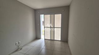 Casa de Condomínio Para Alugar com 3 quartos 1 suítes no bairro Registro em Feira De Santana