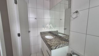 Casa de Condomínio Para Alugar com 3 quartos 1 suítes no bairro Registro em Feira De Santana