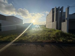 Lote / Terreno de Condomínio Para Vender no bairro Chaparral em Feira De Santana
