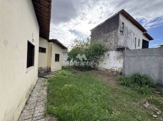 Casa Para Vender com 4 quartos sendo 1 suíte no bairro Santa Mônica em Feira De Santana