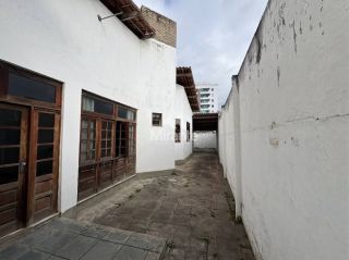 Casa Para Vender com 4 quartos sendo 1 suíte no bairro Santa Mônica em Feira De Santana