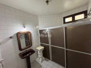 Casa Para Vender com 4 quartos sendo 1 suíte no bairro Santa Mônica em Feira De Santana