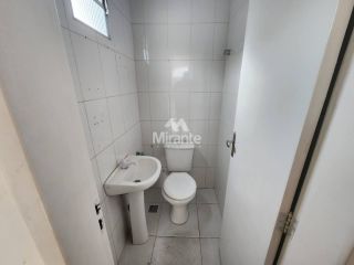 Prédio Comercial Para Alugar com 7 salas no bairro Ponto Central em Feira De Santana