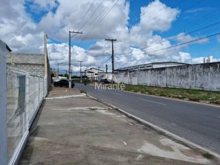 Galpão Para Alugar no bairro Papagaio em Feira De Santana