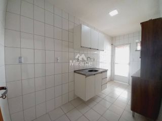 Casa de Condomínio Para Alugar com 3 quartos sendo 1 suíte no bairro Sim em Feira De Santana