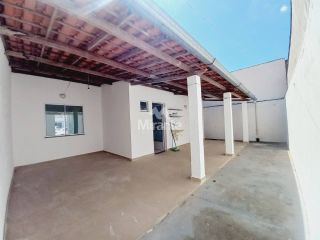 Casa de Condomínio Para Alugar com 3 quartos sendo 1 suíte no bairro Sim em Feira De Santana