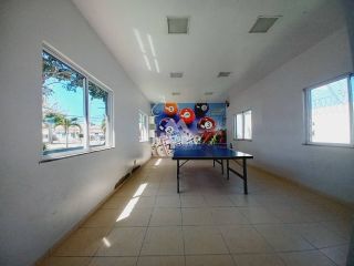 Casa de Condomínio Para Alugar com 3 quartos sendo 1 suíte no bairro Sim em Feira De Santana