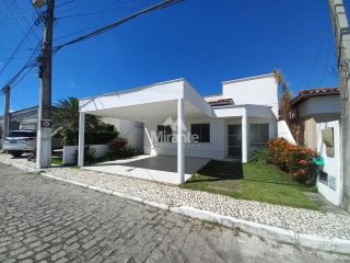 Casa de Condomínio Para Alugar com 3 quartos sendo 1 suíte no bairro Sim em Feira De Santana