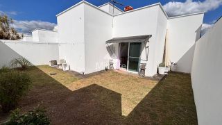 Casa de Condomínio Para Alugar com 3 quartos sendo 1 suíte no bairro Sim em Feira De Santana