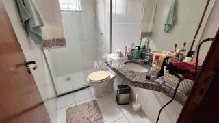 Casa de Condomínio Para Alugar com 3 quartos sendo 1 suíte no bairro Sim em Feira De Santana