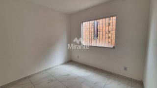 Apartamento Para Alugar com 2 quartos 1 suítes no bairro Capuchinhos em Feira De Santana