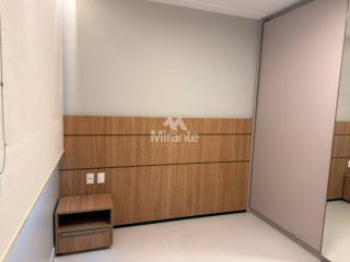 Apartamento Para Alugar com 3 quartos sendo 3 suítes no bairro Santa Mônica em Feira De Santana