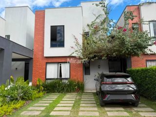 Casa de Condomínio Para Vender com 3 quartos sendo 3 suítes no bairro Sim em Feira De Santana