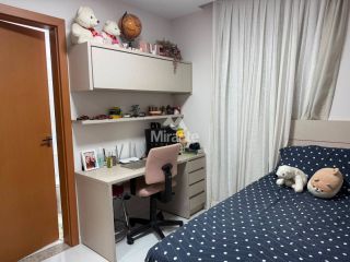 Casa de Condomínio Para Vender com 3 quartos sendo 3 suítes no bairro Sim em Feira De Santana