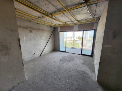 Apartamento Para Vender com 3 quartos sendo 3 suítes no bairro Santa Mônica em Feira De Santana