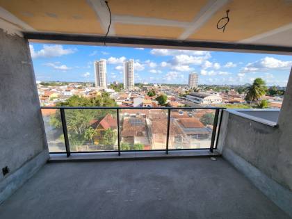 Apartamento Para Vender com 3 quartos sendo 3 suítes no bairro Santa Mônica em Feira De Santana