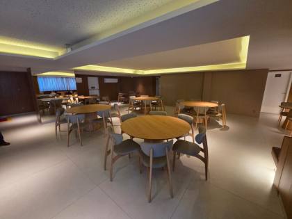 Apartamento Para Vender com 3 quartos sendo 3 suítes no bairro Santa Mônica em Feira De Santana