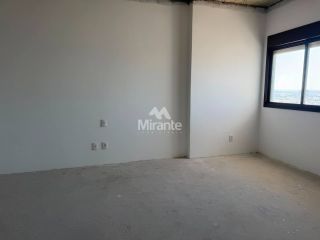 Apartamento Para Alugar com 3 quartos sendo 3 suítes no bairro Santa Mônica em Feira De Santana