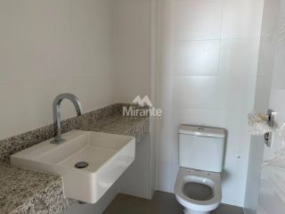 Apartamento Para Alugar com 3 quartos sendo 3 suítes no bairro Santa Mônica em Feira De Santana