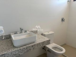 Apartamento Para Alugar com 3 quartos sendo 3 suítes no bairro Santa Mônica em Feira De Santana