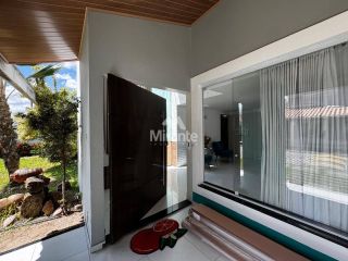 Casa de Condomínio Para Vender com 4 quartos sendo 2 suítes no bairro Pedra do Descanso em Feira De Santana