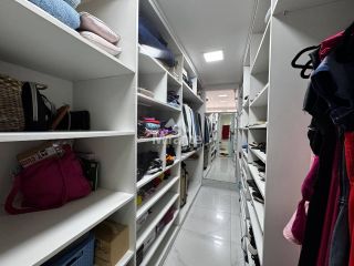 Casa de Condomínio Para Vender com 4 quartos sendo 2 suítes no bairro Pedra do Descanso em Feira De Santana
