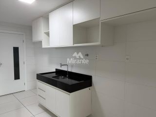 Apartamento Para Alugar com 3 quartos sendo 1 suíte no bairro Santa Mônica em Feira De Santana