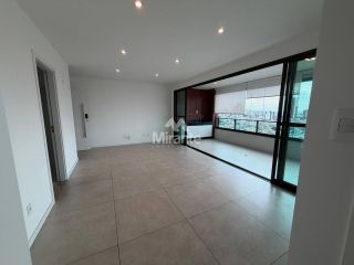 Apartamento Para Alugar com 3 quartos sendo 1 suíte no bairro Santa Mônica em Feira De Santana