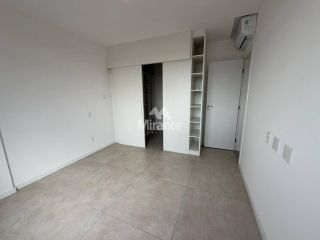Apartamento Para Alugar com 3 quartos sendo 1 suíte no bairro Santa Mônica em Feira De Santana