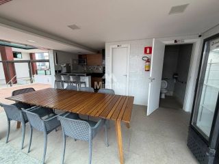 Apartamento Para Alugar com 3 quartos sendo 1 suíte no bairro Santa Mônica em Feira De Santana