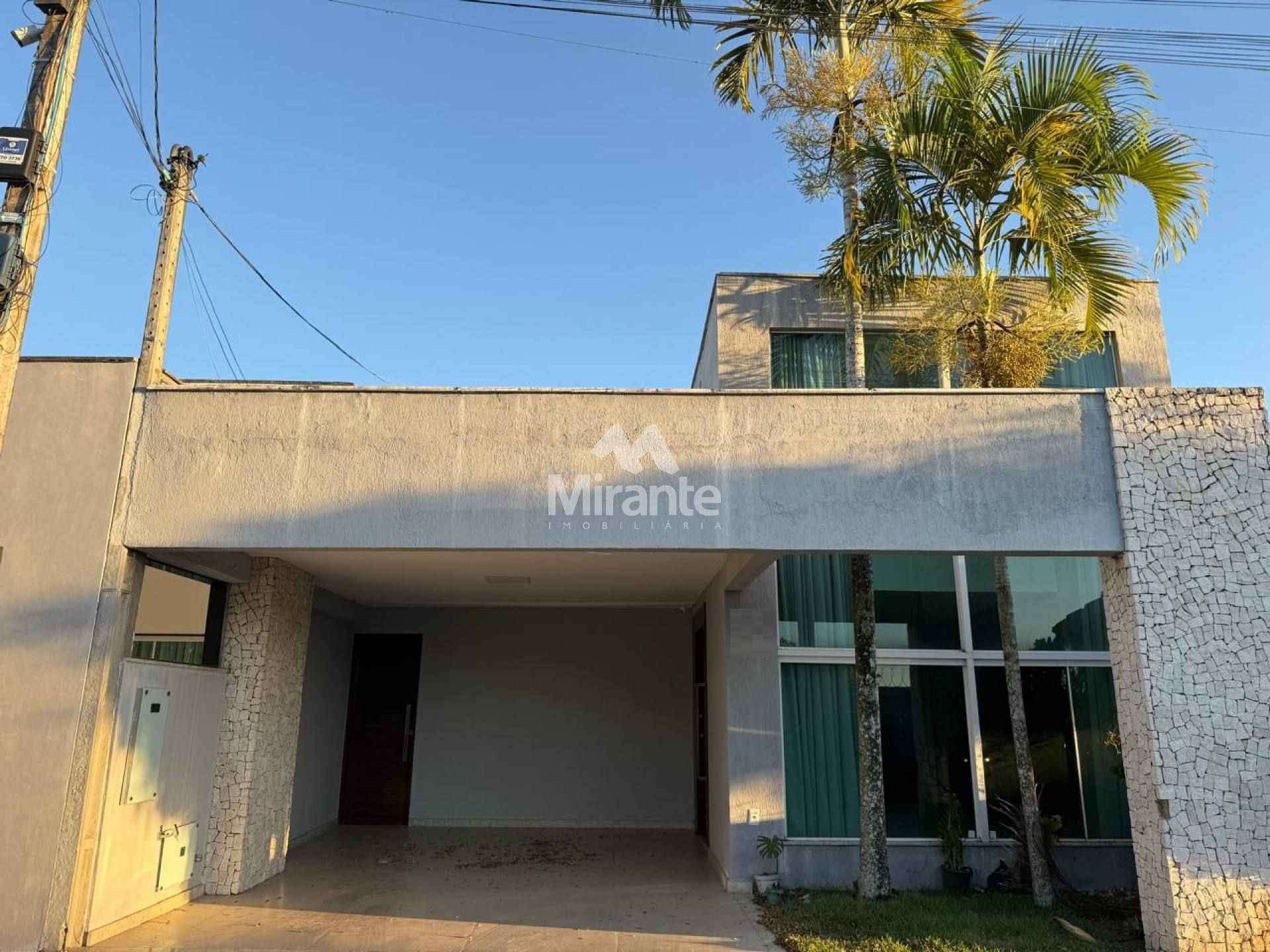Casa de Condomínio Para Vender com 3 quartos sendo 1 suíte no bairro Sim em Feira De Santana