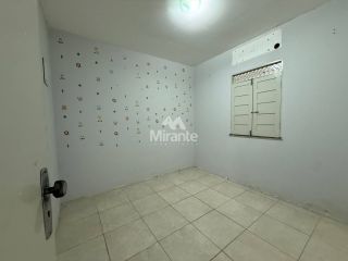 Casa Para Alugar com 2 quartos, sendo 1 suíte, no bairro Mangabeira em Feira De Santana
