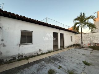 Casa Para Alugar com 2 quartos, sendo 1 suíte, no bairro Mangabeira em Feira De Santana