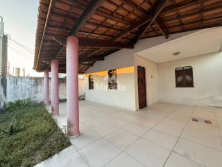 Casa Para Alugar com 2 quartos, sendo 1 suíte, no bairro Mangabeira em Feira De Santana