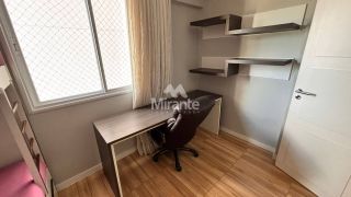Apartamento Para Alugar com 3 quartos sendo 1 suítes no bairro Santa Mônica em Feira De Santana