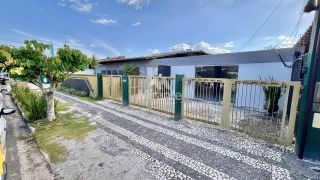 Casa Para Alugar com 5 quartos no bairro Capuchinhos em Feira De Santana