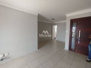 Apartamento Para Vender com 3 quartos sendo 1 suíte no bairro Santa Mônica em Feira De Santana