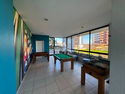 Apartamento Para Vender com 3 quartos sendo 1 suíte no bairro Santa Mônica em Feira De Santana