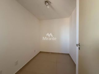 Apartamento Para Alugar com 3 quartos, sendo 1 suíte, no bairro Santa Mônica em Feira De Santana