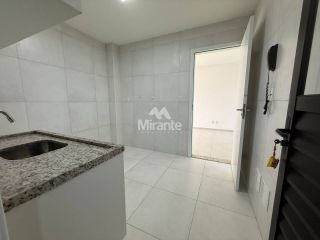 Casa de Condomínio Para Alugar com 3 quartos, sendo 1 suítes no bairro Registro em Feira De Santana