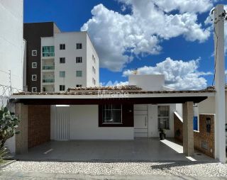 Casa de Condomínio Para Vender com 3 quartos sendo 1 suíte no bairro Sim em Feira De Santana