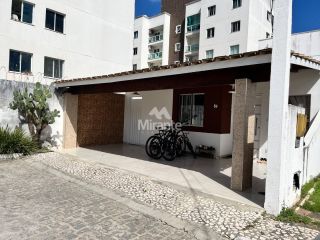 Casa de Condomínio Para Vender com 3 quartos sendo 1 suíte no bairro Sim em Feira De Santana