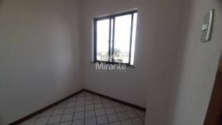 Apartamento Para Alugar com 2 quartos sendo 1 suíte no bairro Ponto Central em Feira De Santana