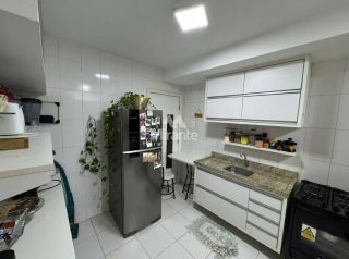 Apartamento Para Vender com 3 quartos sendo 1 suíte no bairro Santa Mônica em Feira De Santana