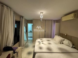 Apartamento Para Alugar com 3 quartos sendo 1 suíte no bairro Santa Mônica em Feira De Santana